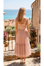 Robe “Brise Océane” en Tulle Plumetis & Coupe Asymétrique - Beige