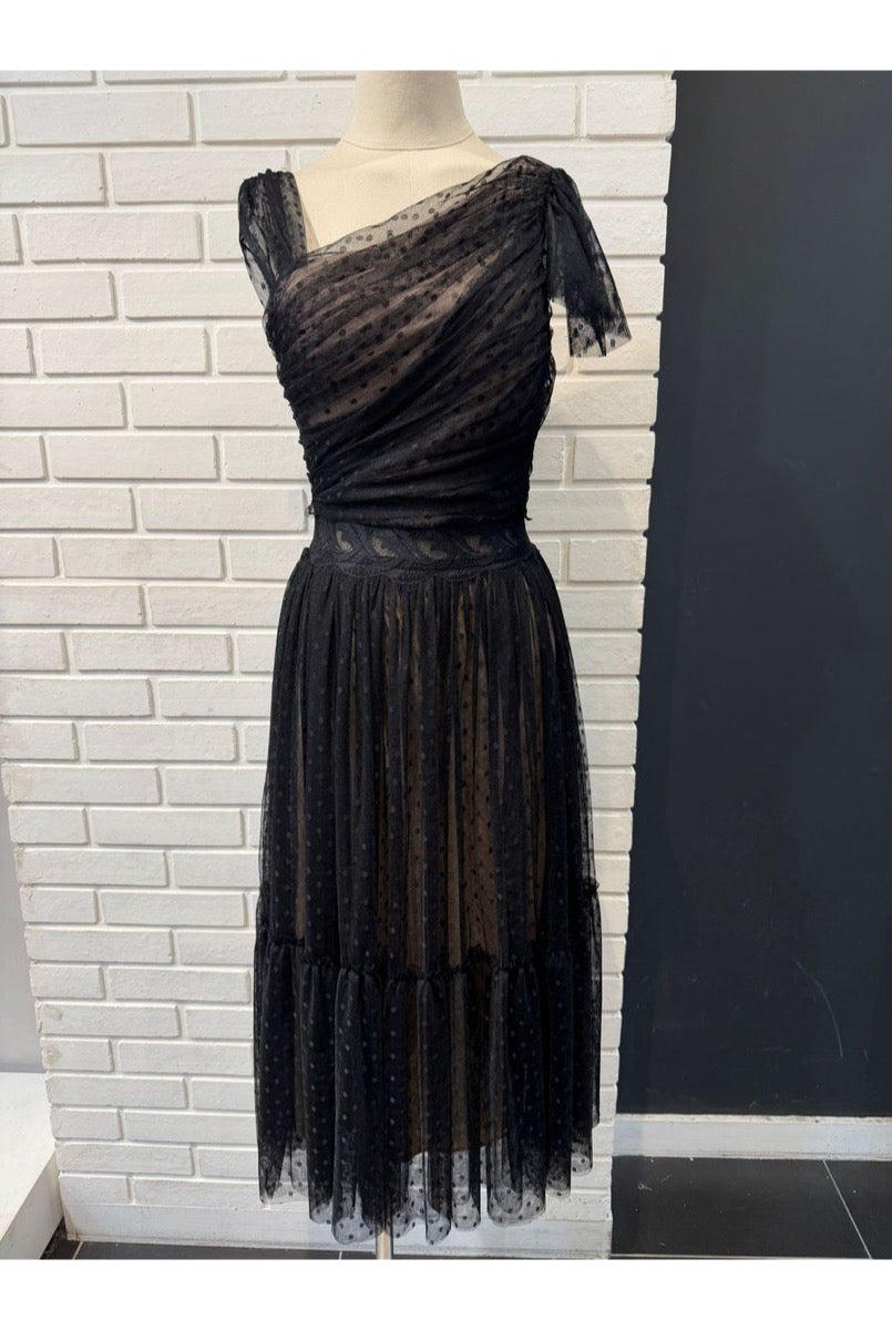 Robe “Brise Océane” en Tulle Plumetis & Coupe Asymétrique - Noir