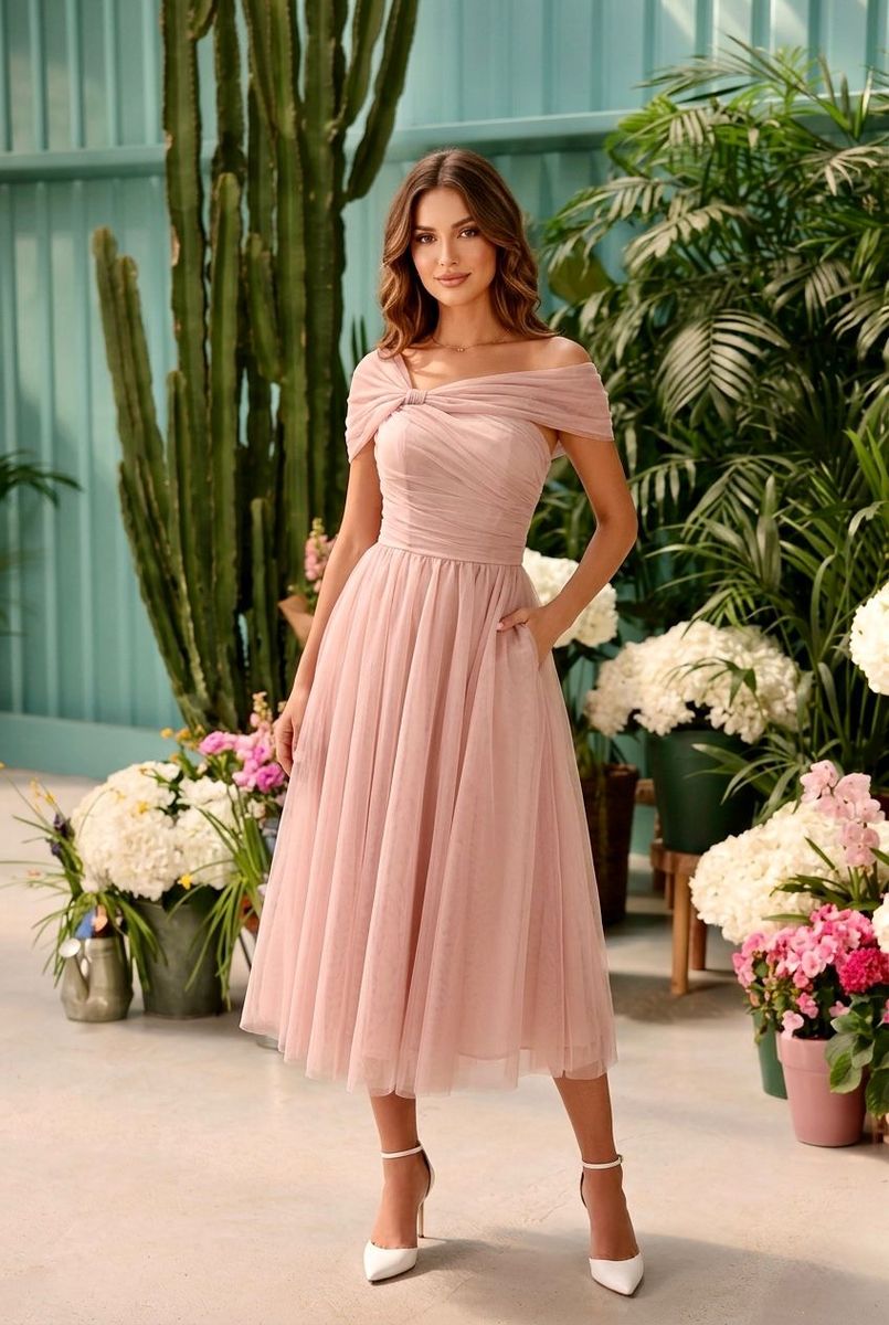 Robe Courte En Tulle Avec Épaules Drapées #2 - Nude