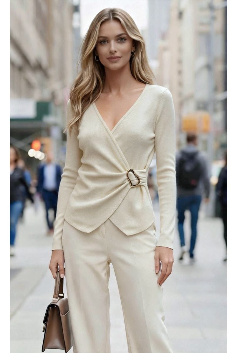Cache-Cœur En Maille Élégant Structuré Moderne - Beige