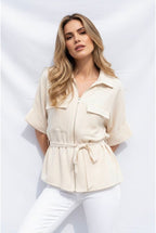 Chemise fluide zippée ceinturée moderne - Beige