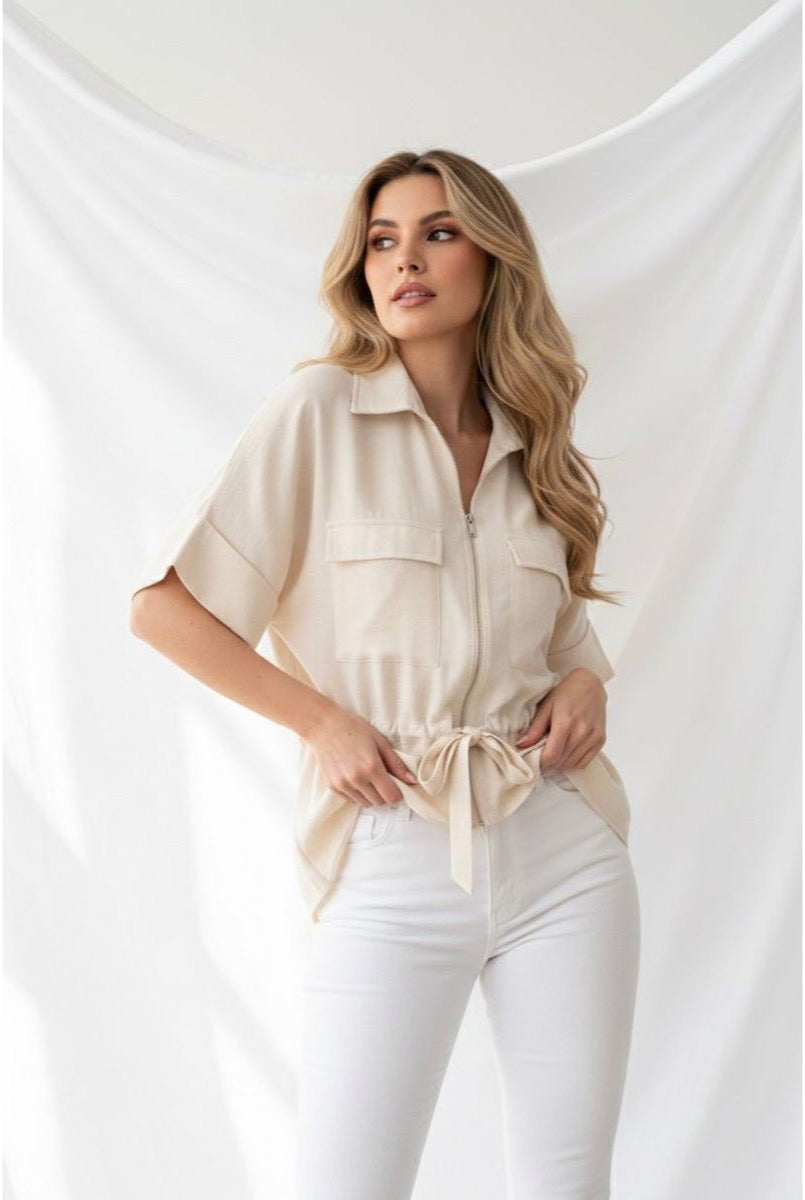 Chemise fluide zippée ceinturée moderne - Beige