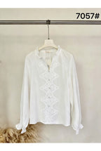 Chemise fluide à empiècement dentelle et col volanté - Blanc