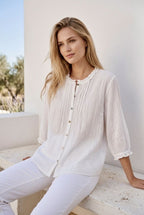 Chemise fluide col volanté et plis plats - Blanc