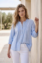 Chemise fluide col volanté et plis plats - Bleu