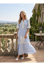 Robe Bohème Brodée Lora Esprit Soleil Élégant - Bleu