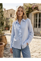 Chemise fluide à volants blanche bleue - Bleu