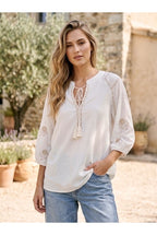 Blouse fluide brodée liens pompons blanc bleu - Blanc
