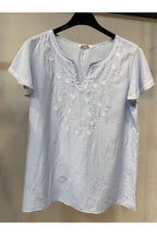 Top Bohème Brodé Azura Élégance Estivale - Bleu